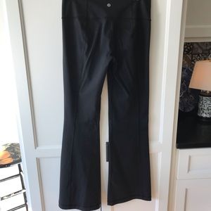 Lululemon yoga pants